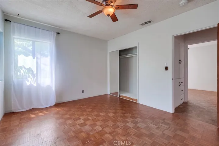 10215 Fernglen Avenue, Tujunga, California 91042