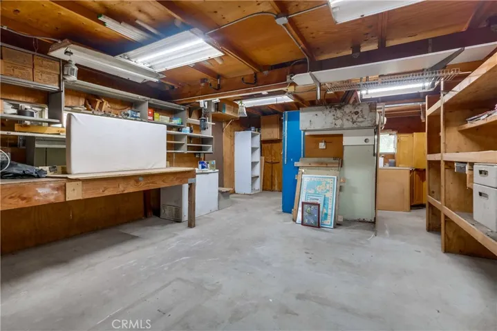 10215 Fernglen Avenue, Tujunga, California 91042