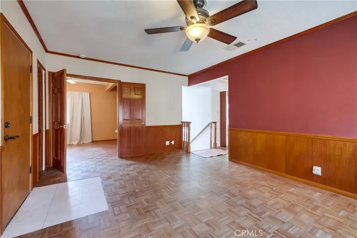10215 Fernglen Avenue, Tujunga, California 91042