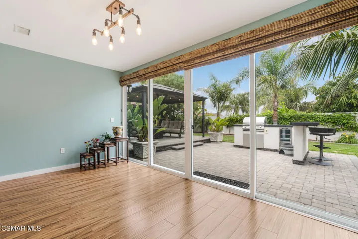 388 Calle Higuera Camarillo CA-large-019