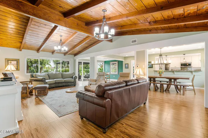 388 Calle Higuera Camarillo CA-large-003