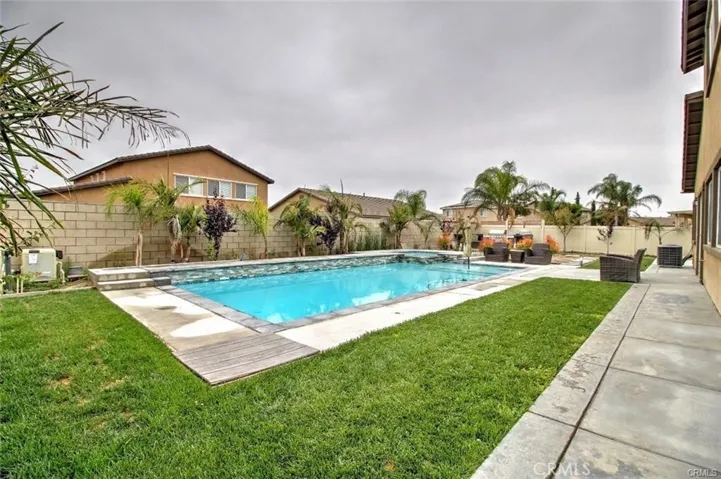 14925 Edgewood Drive, Eastvale, California 92880