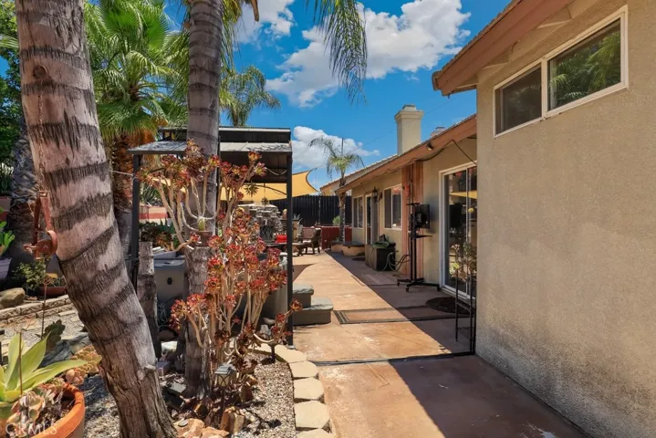 31646 Willow View Place, Lake Elsinore, California 92532