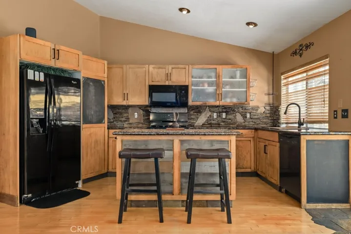 31646 Willow View Place, Lake Elsinore, California 92532
