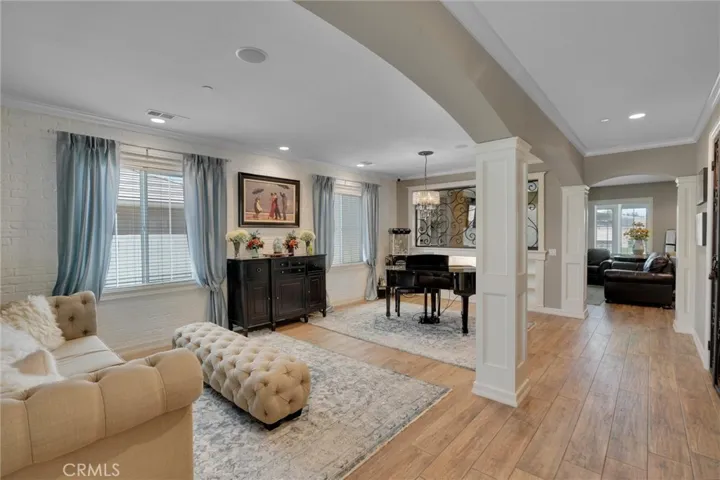 1635 E Whitlatch Drive, Lancaster, California 93535