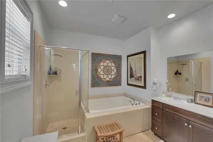 1635 E Whitlatch Drive, Lancaster, California 93535
