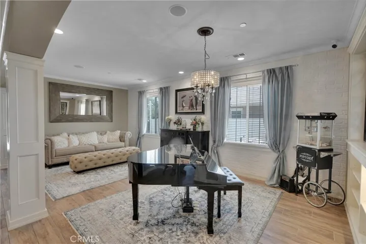 1635 E Whitlatch Drive, Lancaster, California 93535