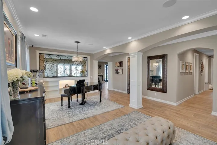 1635 E Whitlatch Drive, Lancaster, California 93535