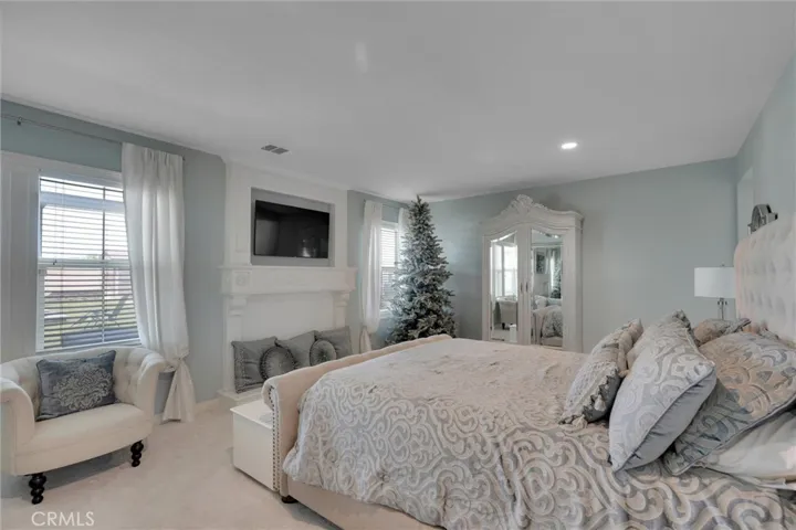 1635 E Whitlatch Drive, Lancaster, California 93535