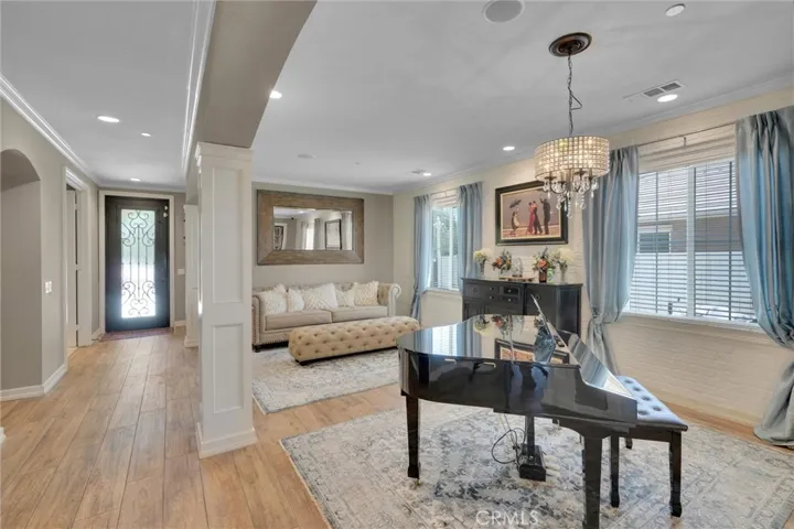 1635 E Whitlatch Drive, Lancaster, California 93535