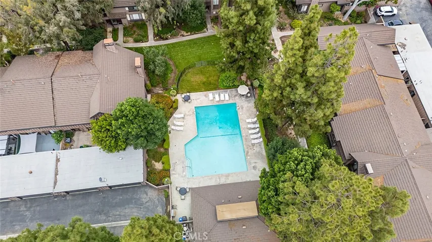 9646 Amigo Avenue 117, Northridge, California 91324