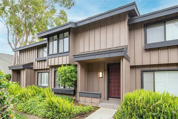 9646 Amigo Avenue 117, Northridge, California 91324