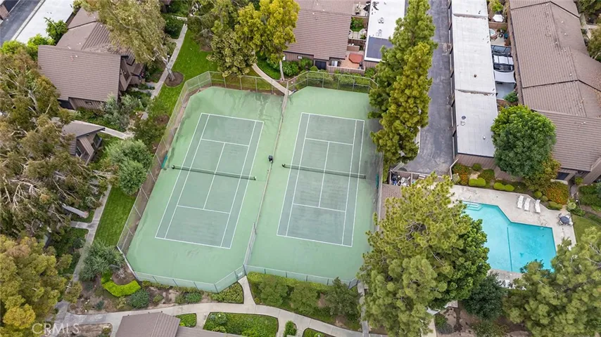 9646 Amigo Avenue 117, Northridge, California 91324