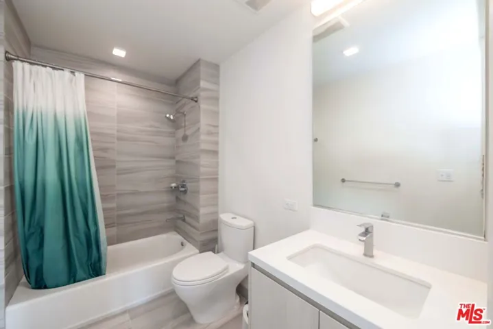 1050 S Grand Avenue 1803, Los Angeles, California 90015