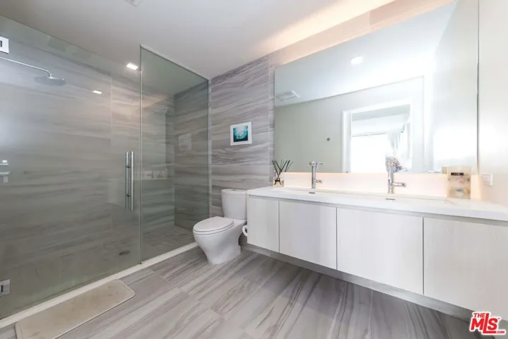 1050 S Grand Avenue 1803, Los Angeles, California 90015