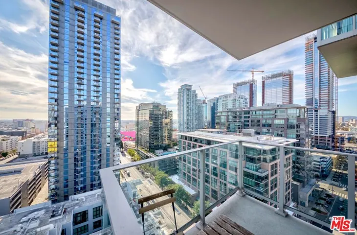 1050 S Grand Avenue 1803, Los Angeles, California 90015