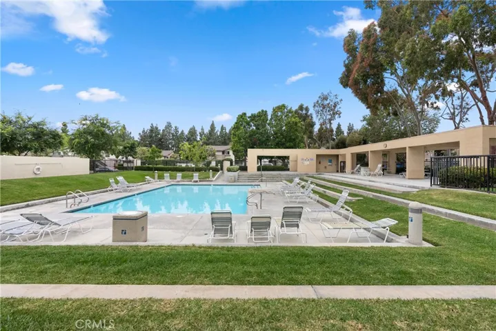 11 Woodleaf, Irvine, California 92614