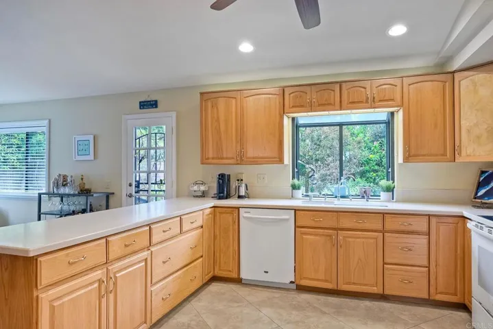 924 Whaley St, Oceanside, California 92054