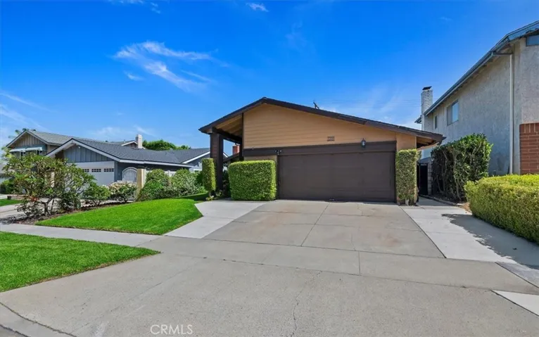 5509 E Edgemar Avenue, Anaheim, California 92807
