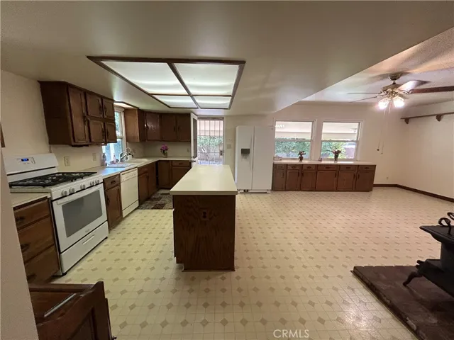 1006 W Merced Avenue, West Covina, California 91790