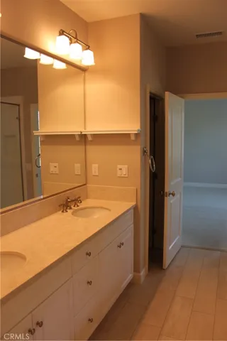 21 Triana, Irvine, California 92618