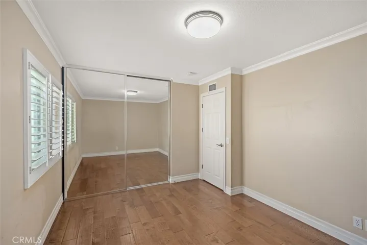 Upstairs bedroom.