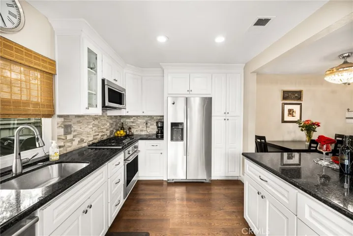 17482 Via Lindo 117, Tustin, California 92780