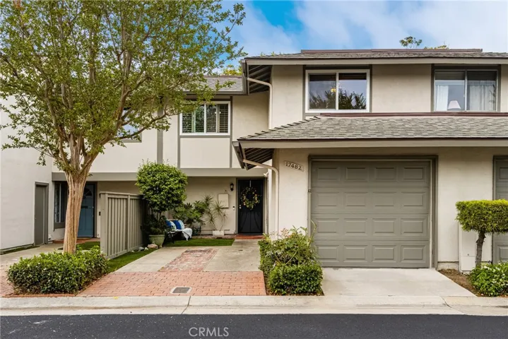 17482 Via Lindo 117, Tustin, California 92780