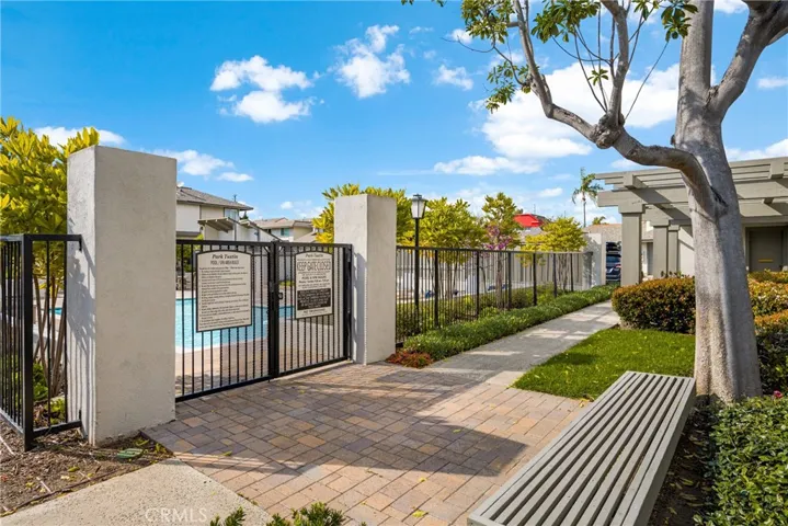 17482 Via Lindo 117, Tustin, California 92780