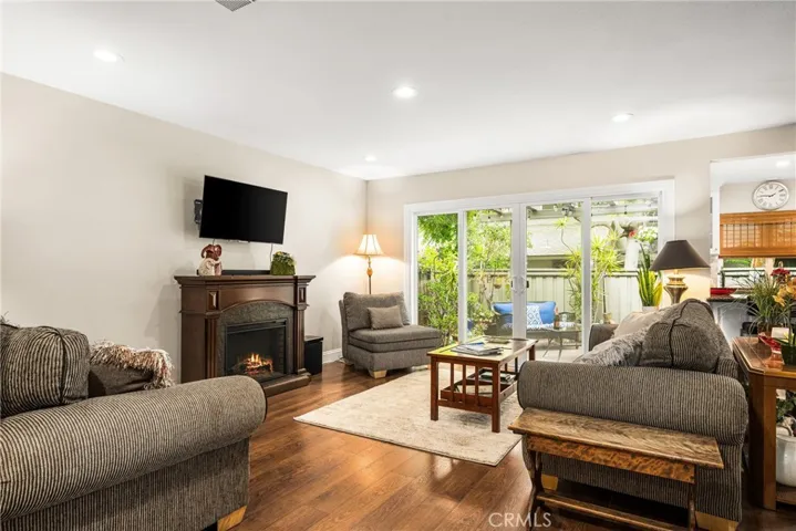 17482 Via Lindo 117, Tustin, California 92780