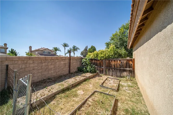 1018 Jude Court, San Jacinto, California 92583