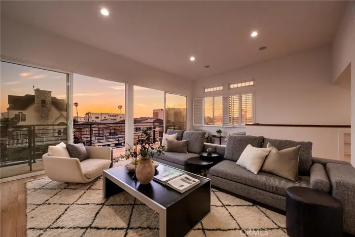 16771 Bayview Drive, Sunset Beach, California 90742
