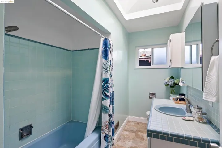 3141 64th Avenue, Oakland, California 94605