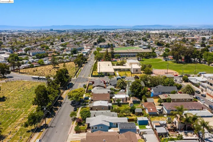 3141 64th Avenue, Oakland, California 94605