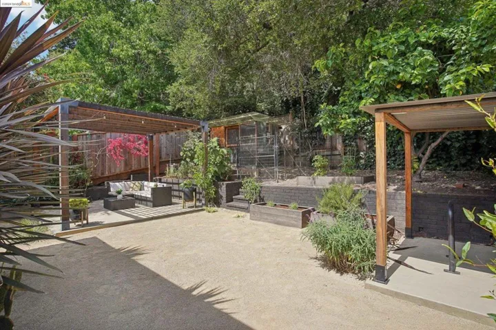 4027 Canon Ave, Oakland, California 94602