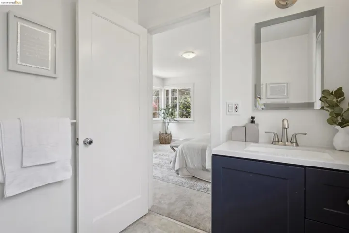 4027 Canon Ave, Oakland, California 94602