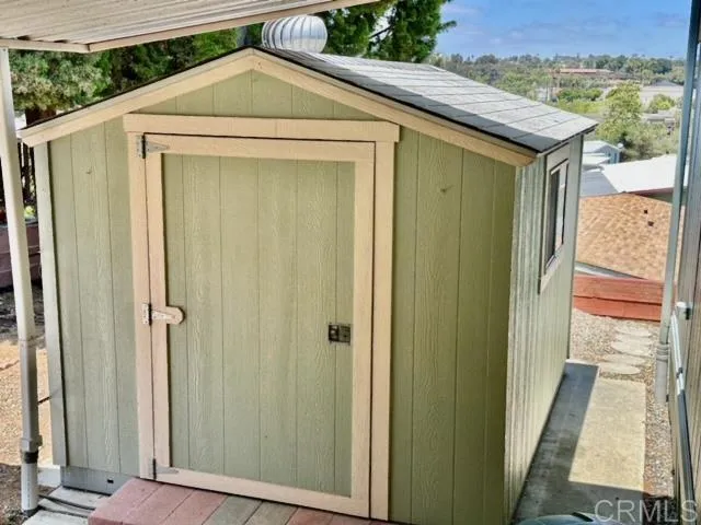 Shed
