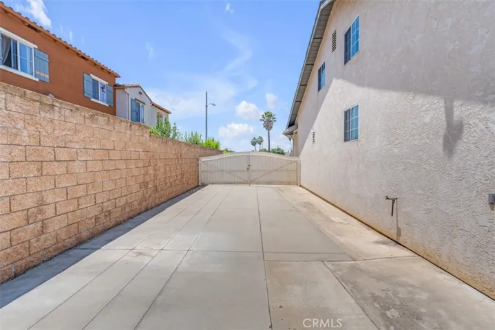 1014 Livermont Lane, Duarte, California 91010