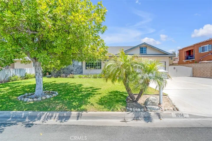 1014 Livermont Lane, Duarte, California 91010