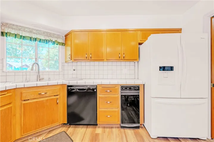 1014 Livermont Lane, Duarte, California 91010