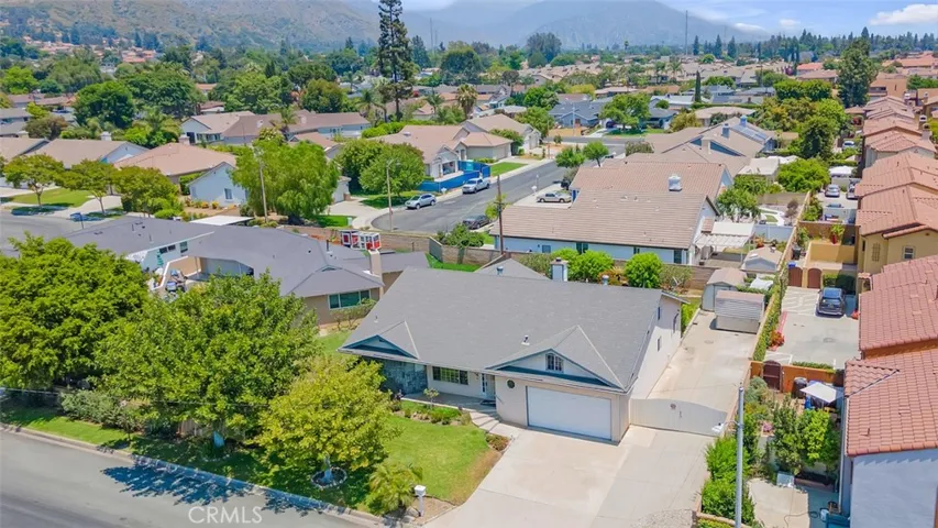 1014 Livermont Lane, Duarte, California 91010