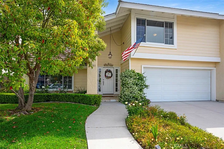 Beautiful family home with 4 bed/3 bath with large loft. 
 Exterior of home has hardy boards.