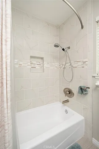 Upstairs hallway bathroom.