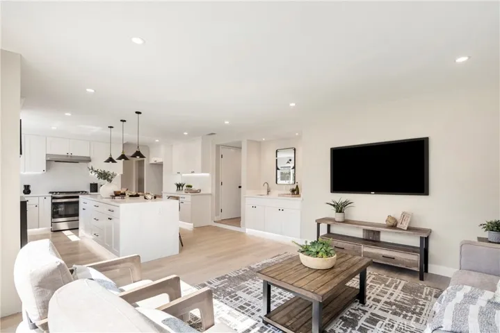 7941 Westra Lane, La Palma, California 90623