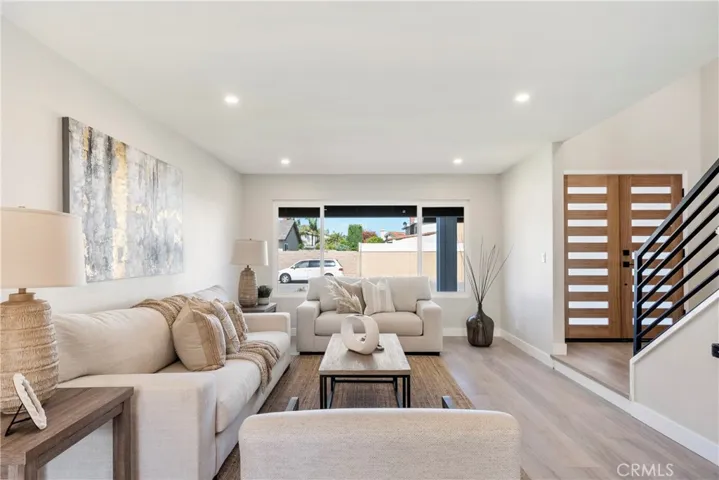 7941 Westra Lane, La Palma, California 90623