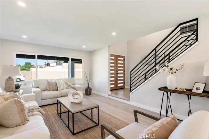 7941 Westra Lane, La Palma, California 90623