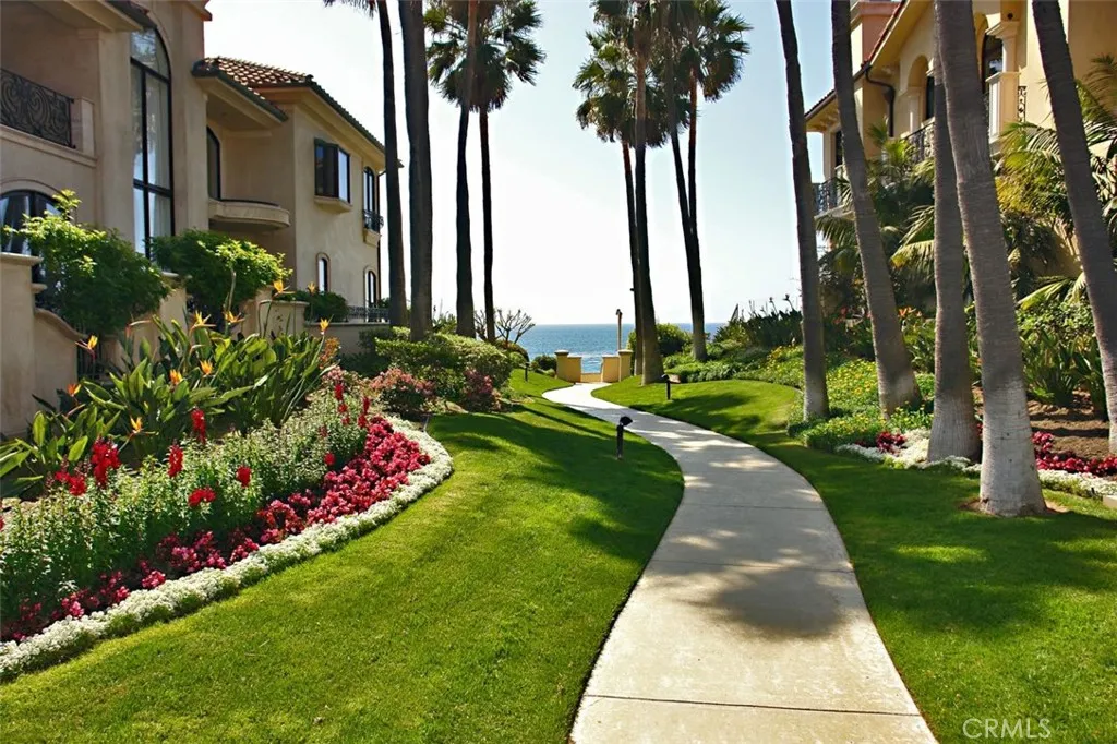 Private Ritz Cove Community walkway to Salt Creek Beach.