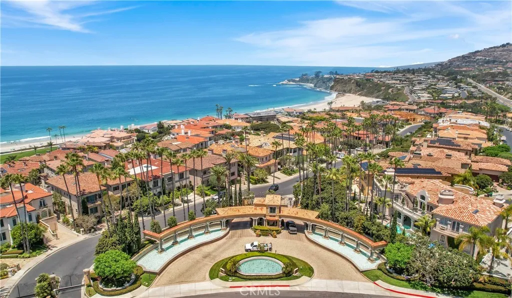 The incomparable Ritz Cove Community!