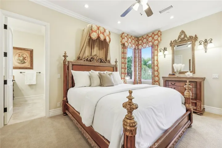 All Bedrooms are en-suite and have balconies!