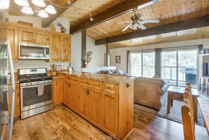 39030 Willow Landing Road, Big Bear Lake, California 92315